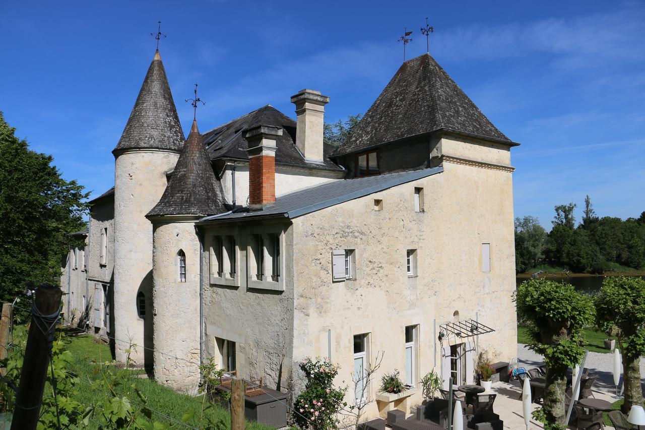 Chateau De Courtebotte Saint-Jean-de-Blaignac Esterno foto